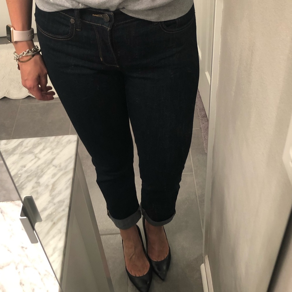 BR girlfriend fit dark denim sz 27L